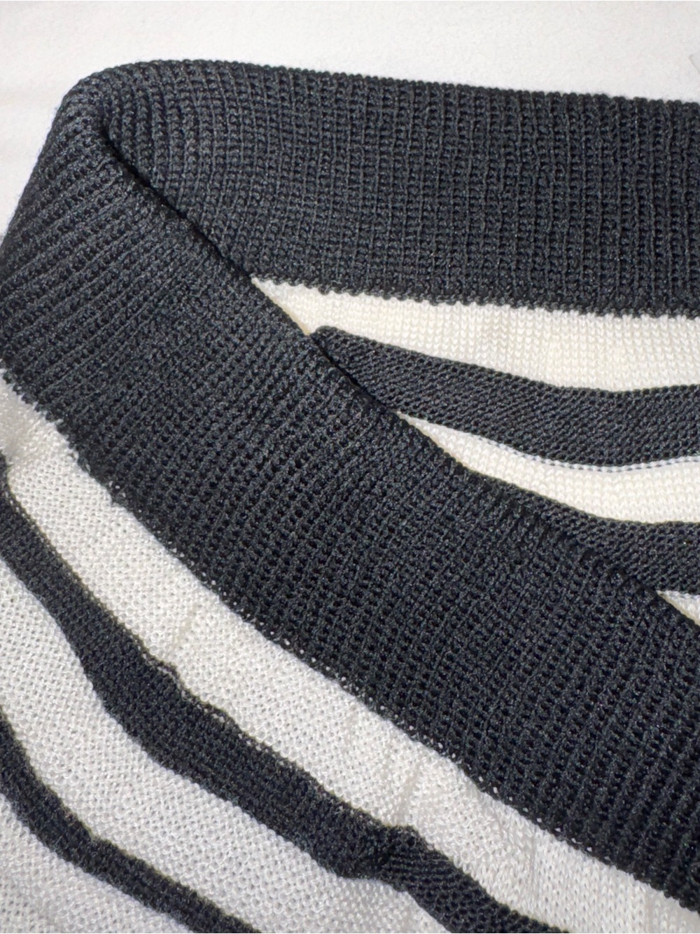 Issey Miyake Black and White Striped A-Line Midi Skirt - Picture 13 of 16